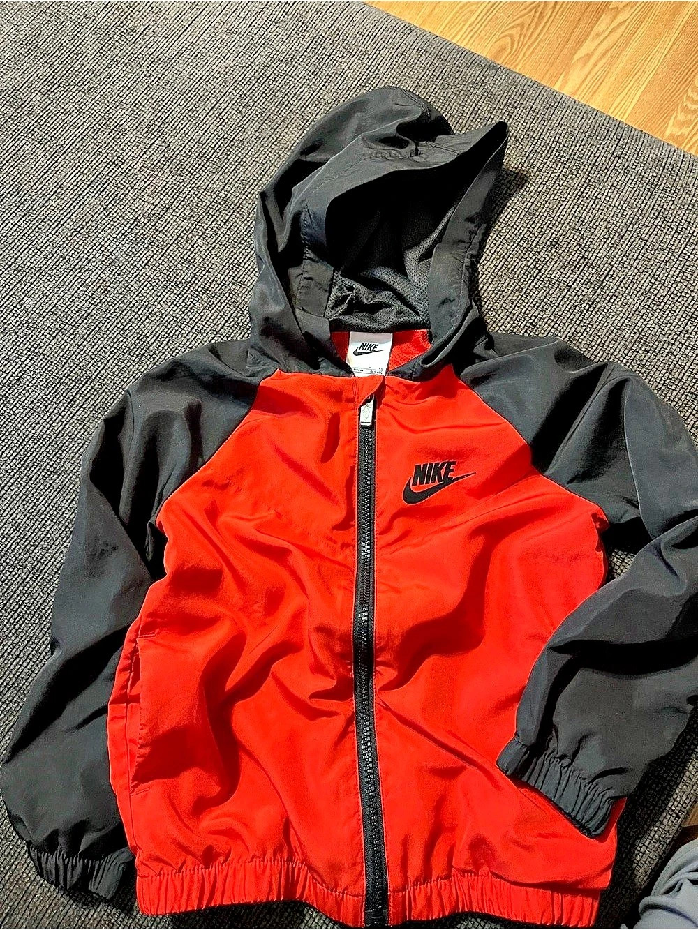 Nike Dri-FIT Color Block Jacket Size Small Like New